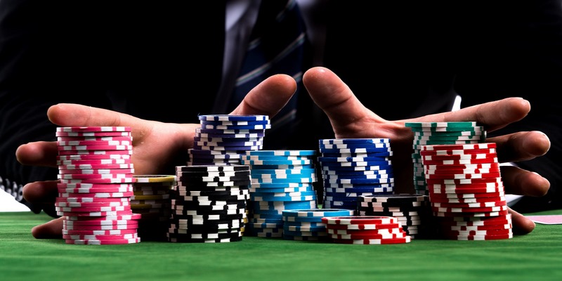 Poker 3 lá Kubet11 Kinh Nghiệm Chơi Game Cho Tân Binh 3 Bet thủ luôn phải nắm rõ cách so bài Poker 3 lá Kubet11